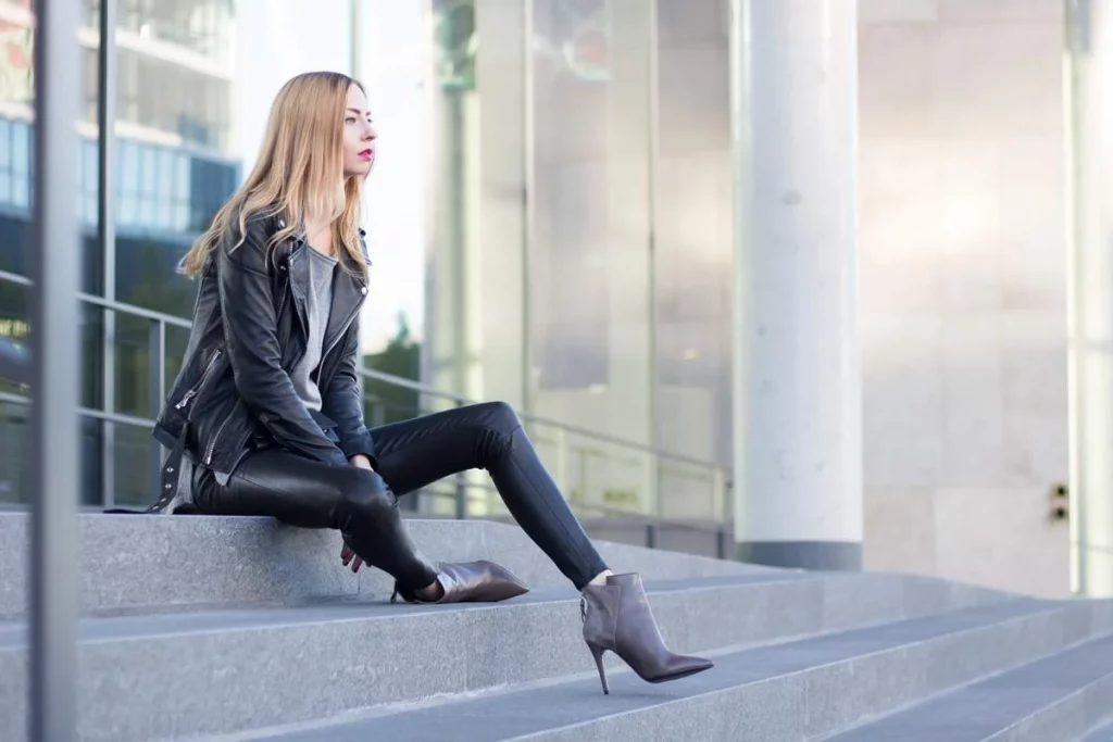 Winter Fashion Tips: सर्दियों में इन आउटफिट ऑप्शन से मिलेगा हीरोइन जैसा लुक, वॉर्डरोब में जरूर करें शामिल