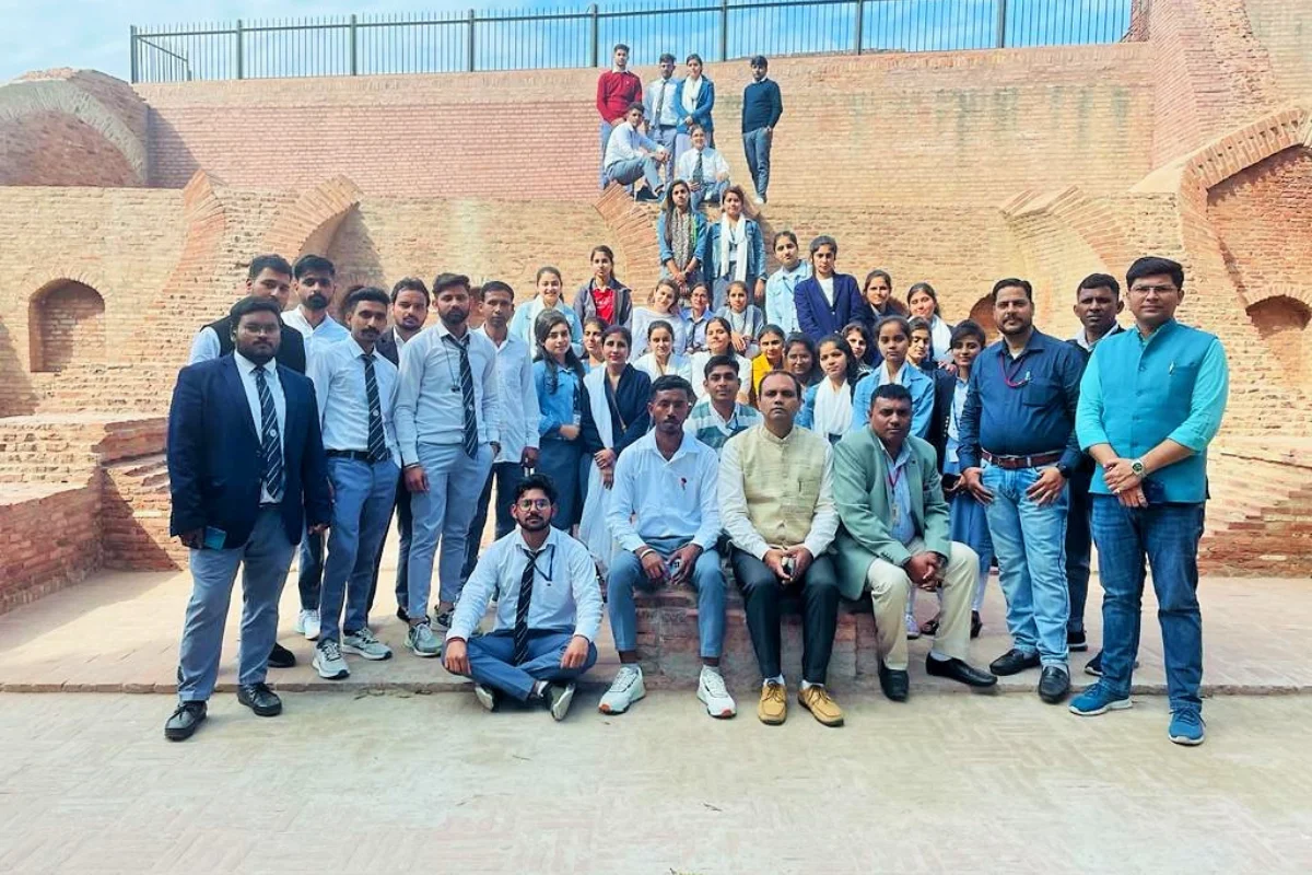 Shobhit University