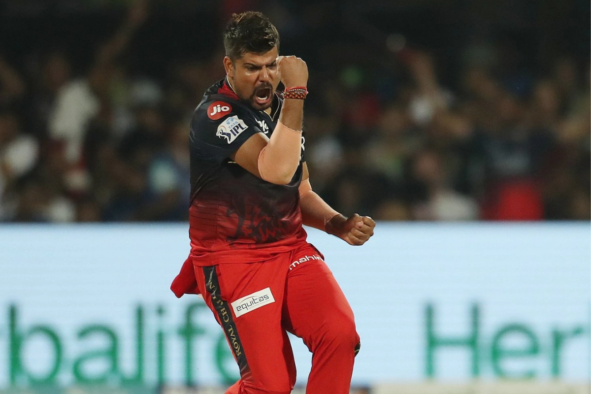 KKR VS RCB IPL 2023: Karan Sharma के सामने KKR का मध्यक्रम पस्त