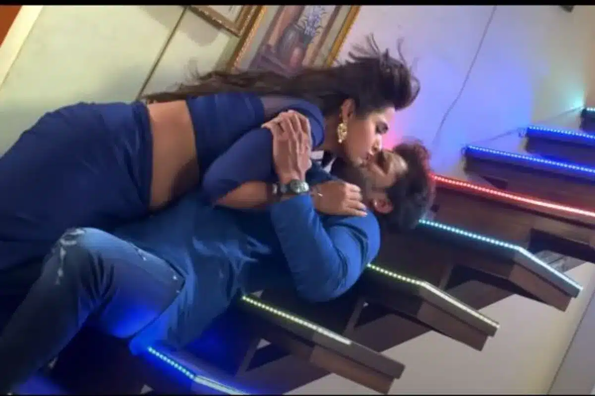 Bhojpuri Dance Video