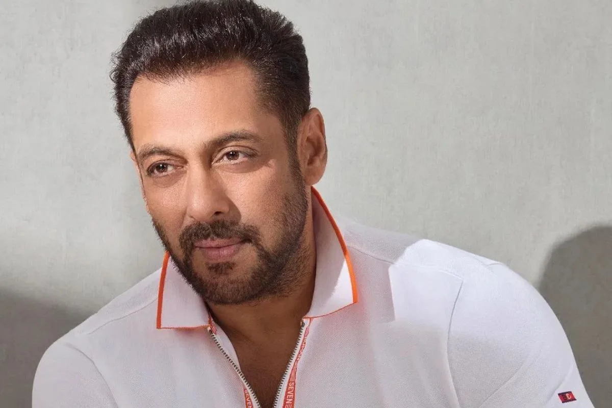 Salman Khan wishes fans Eid, Bhaijaan is coming to theaters as