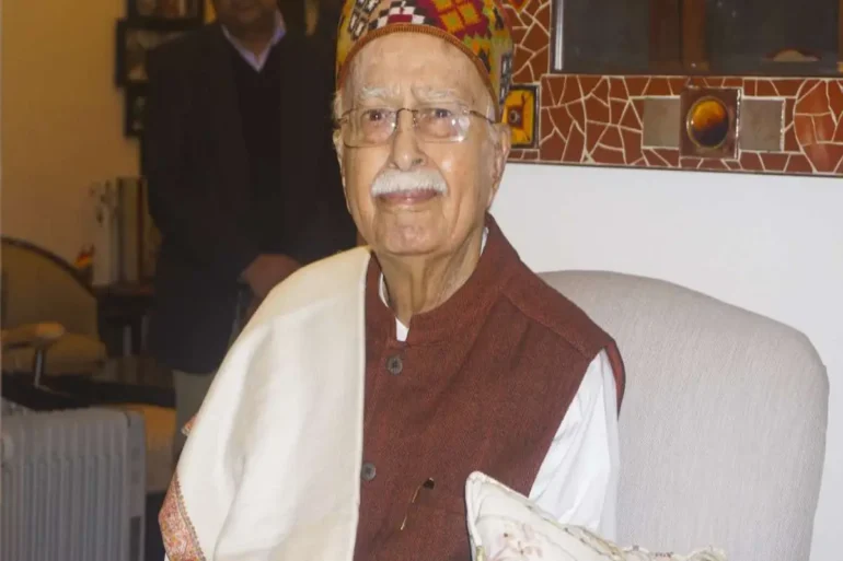 Lal Krishna Advani: दिल्ली AIIMS से डिस्चार्ज हुए BJP के वरिष्ठ नेता LK Advani, जानें क्यों हुए थे भर्ती? Lal Krishna Advani: दिल्ली AIIMS से डिस्चार्ज हुए BJP के वरिष्ठ नेता LK Advani, जानें क्यों हुए थे भर्ती?
