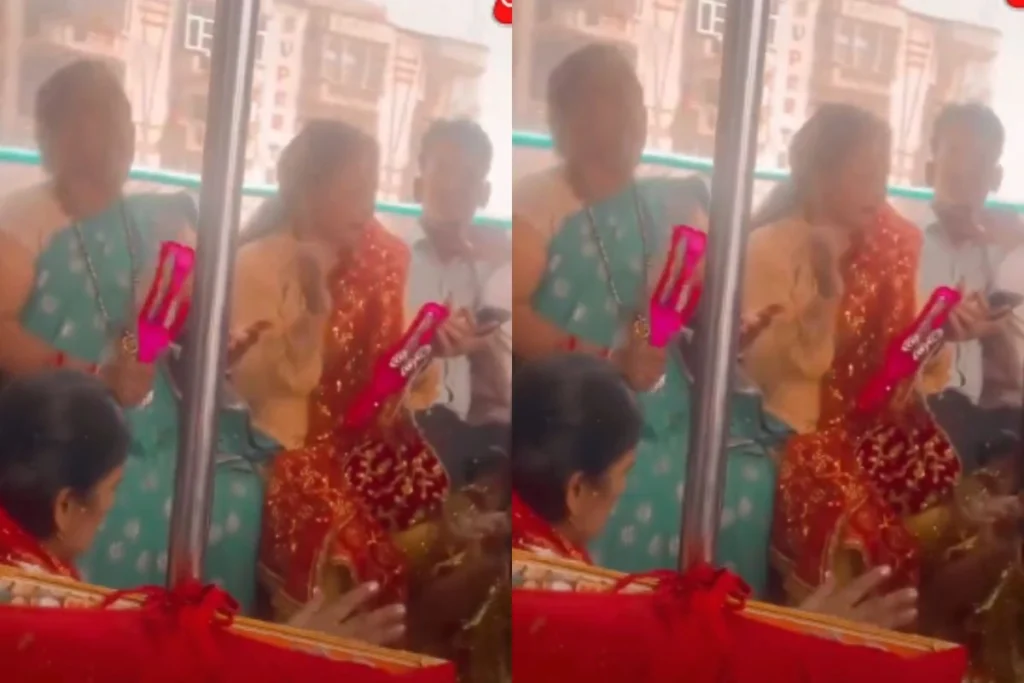 Delhi Metro Viral Video