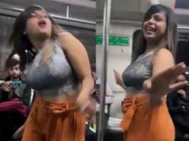 Delhi Metro Viral Video