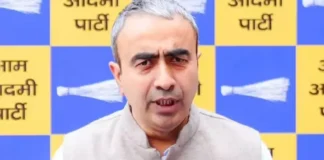 Anurag Dhanda: ‘मुंह से मूंगफली नहीं टूट रही, चुटकी से अखरोट..,’ प्रदूषण पर आप नेता का जोरदार तंज, केन्द्रीय मंत्री पर साधा निशाना Anurag Dhanda