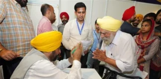 Punjab News: बुज़ुर्गों की दफ़्तर जाने की परेशानी अब खत्म! मान सरकार ने लॉन्च किया ‘सेवा पोर्टल’, 3.15 लाख बुज़ुर्गों को अब घर बैठे मिलेगा पेंशन Punjab News