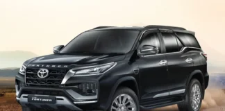 Toyota Fortuner 2025: यू ही नहीं है किंग एसयूवी, मस्कुलर डिजाइन से लेकर आरामदायक केबिन स्पेस समेत प्रीमियम फीचर्स बनाते हैं इसे नंबर वन; जानें डिटेल Toyota Fortuner 2025