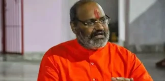 Yati Narsinghanand: ‘मुसलमान छोड़ो, मुझे इस्लाम से परेशानी है..,’ डासना मंदिर महंत के बिगड़े बोल, सुर्खियां बटोर रहा वायरल वीडियो Yati Narsinghanand