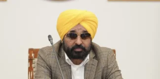 Bhagwant Mann: भ्रष्टाचार और ड्रग्स के खिलाफ पंजाब सरकार का बड़ा एक्शन, 2 पुलिसकर्मियों को किया निलंबित; जानें पूरी खबर Bhagwant Mann