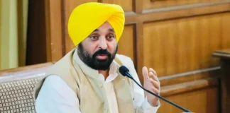 CM Bhagwant Mann की प्रशिक्षण ले रहे पायलटों और एविएशन इंजीनियरों से खास बातचीत! भविष्य की योजनाओं पर ली जानकारी CM Bhagwant Mann