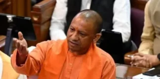 CM Yogi Adityanath: शीतकालीन सत्र के दौरान गरजे यूपी सीएम! वंदे मातरम का जिक्र कर कांग्रेस पर साधा निशाना; अपराधियों को भी दी हिदायत CM Yogi Adityanath
