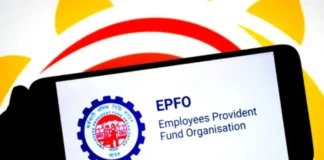 EPFO Rules 2025: पीएफ अकाउंट को लेकर ईपीएफओ का बड़ा उलटफेर! इतनी सैलरी वाले कर्मचारियों को मिलेगा निवेश करने का मौका; जानें पूरी डिटेल EPFO Rules 2025