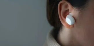 Earbuds Side Effects: दिमाग को सुकून नहीं बल्कि डैमेज कर रहे ईयरबड्स, रोजाना म्यूजिक सुनने वालों को डॉक्टर ने चेताया Earbuds Side Effects