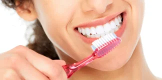 Teeth Cleaning : कीड़ा लगे, पीले और खोखले दांतों को मोती सा चमका देता है ये देसी दंत मंजन, नेचुरल वाइटनेस पाने का आसान तरीका Teeth Cleaning