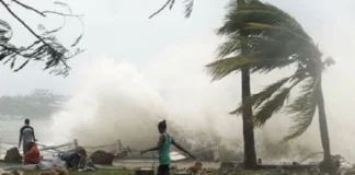 कल का मौसम 2 Dec 2025: चक्रवाती तूफान दितवाह का तांडव! तेज हवा, आसमानी बिजली और मूसलाधार बारिश ने लोगों की उड़ाई नींद; चेक करें वेदर रिपोर्ट कल का मौसम 2 Dec 2025