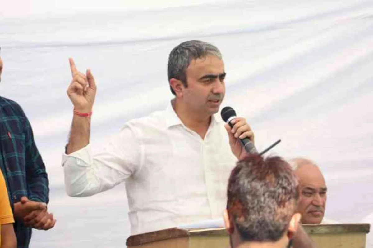 Anurag Dhanda Anurag Dhanda