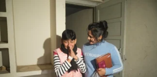 CM Yogi Adityanath: भूमाफिया पर जीरो टालरेंस, मेजर की बीमार बेटी को 24 घंटे के भीतर मिला अपने मकान कब्जा CM Yogi Adityanath