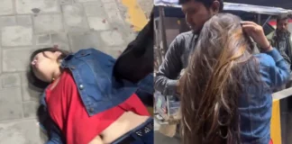 Viral Video: मॉर्डन नारी नशे में सड़क पर लोटती रही और बच्चा बिलखता रहा, हालत देख यूजर्स को गुस्से के साथ हो रहा अफसोस Viral Video