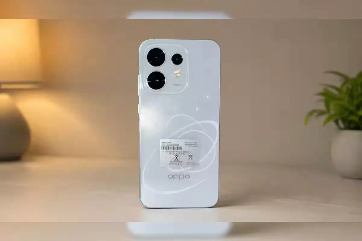 OPPO Reno 16
