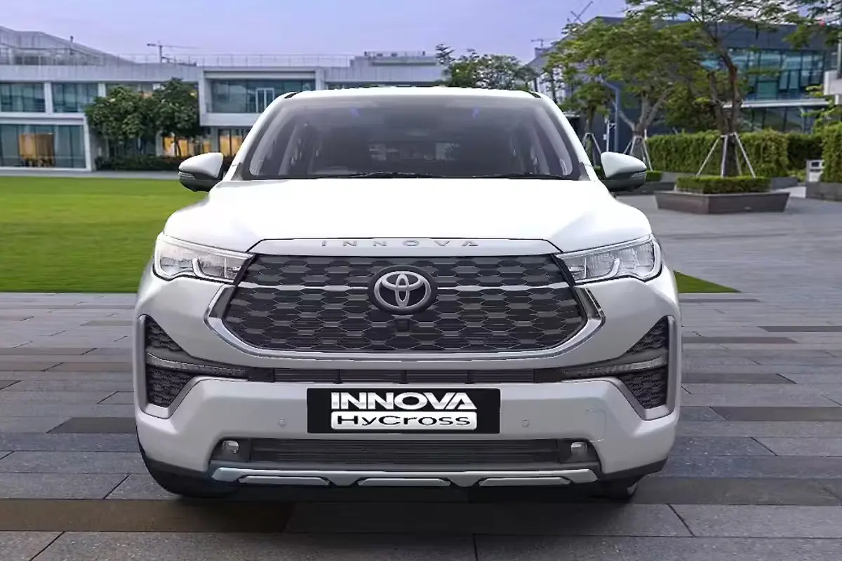 Toyota Innova Hycross Facelift