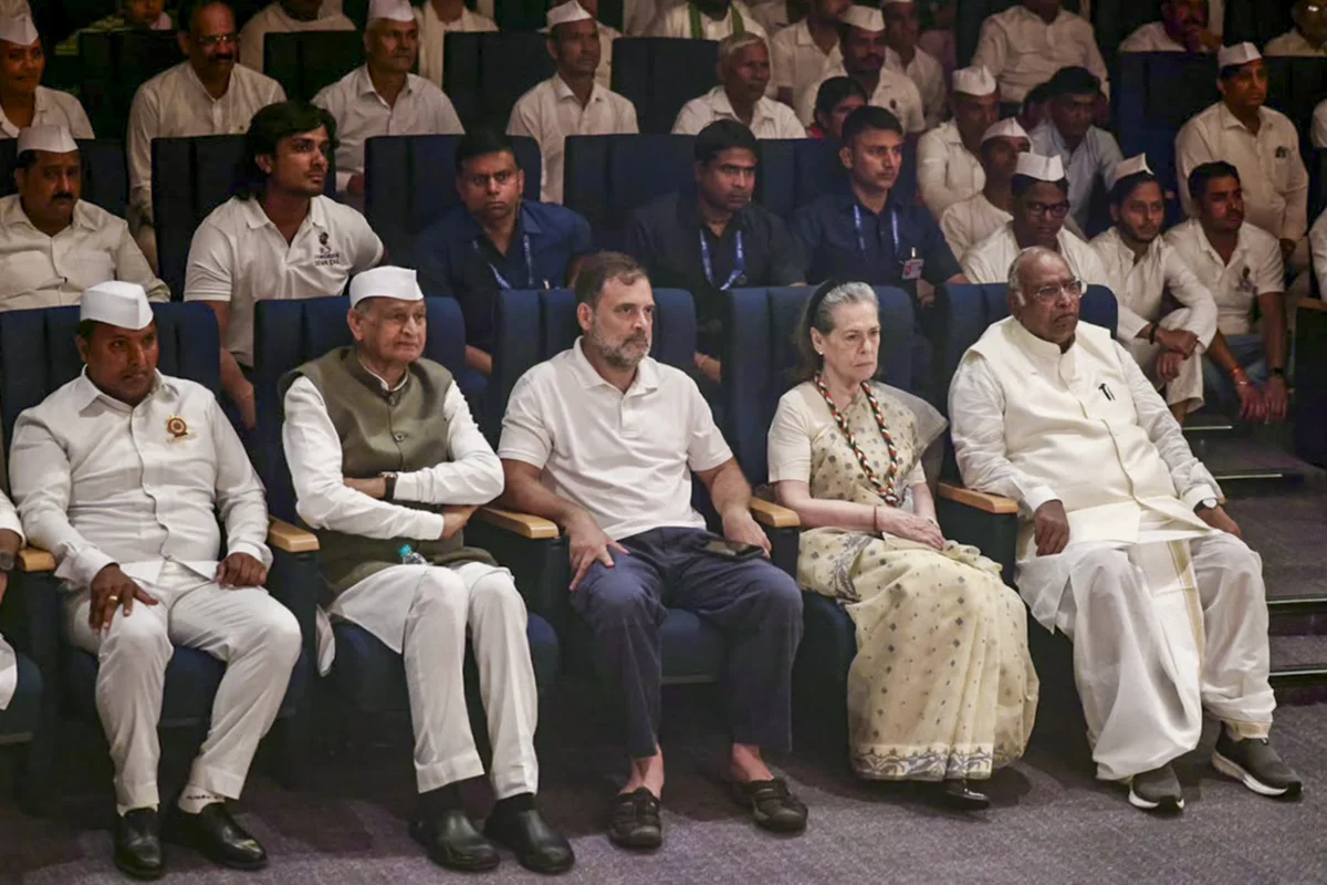 Vande Mataram Row